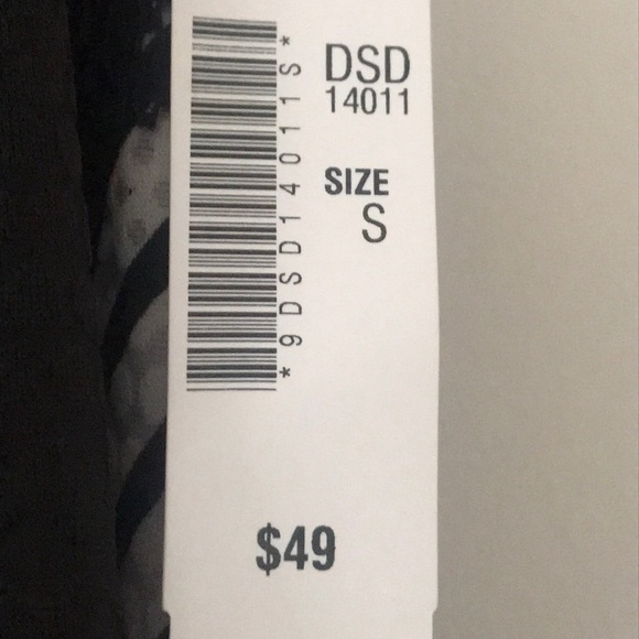 ADORE Black/White Flowy Silky Vest. Size SMALL. - Picture 4 of 5